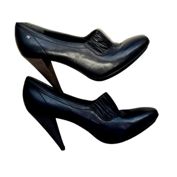 Coach Black Leather Adra Bootie Heels Pumps Size 6 B - Picture 4 of 5